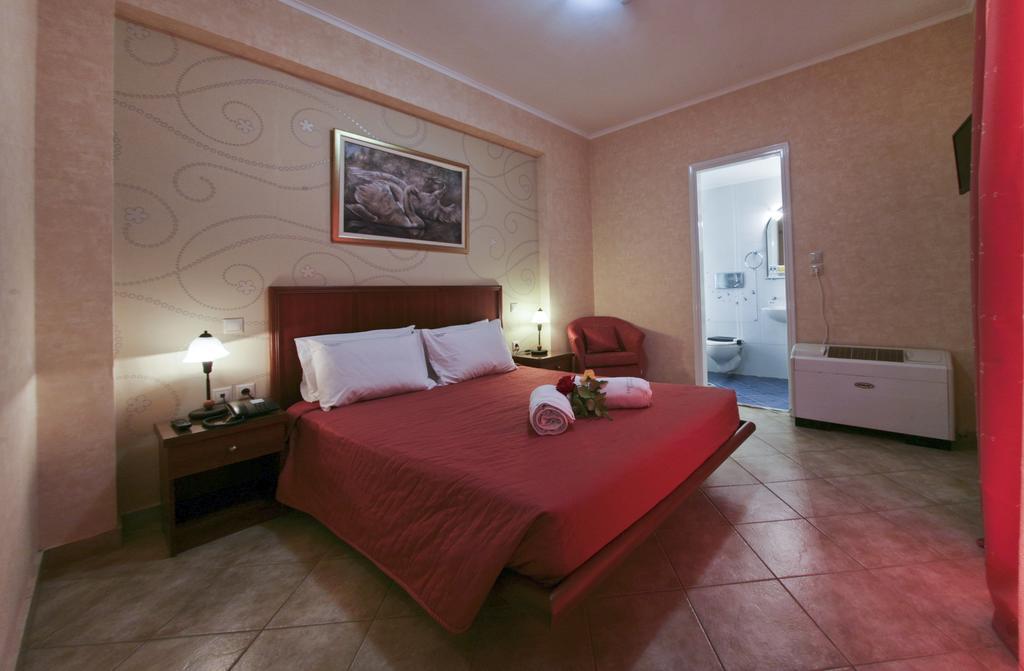 Hotel Cristina Maris 루트라키 외부 사진