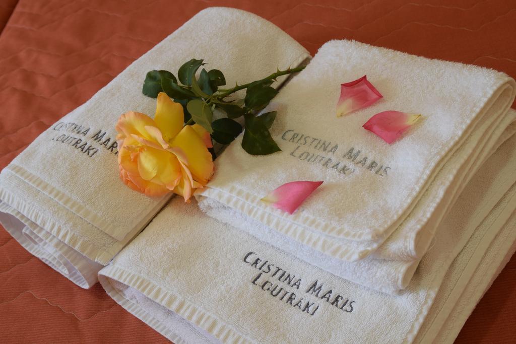 Hotel Cristina Maris 루트라키 외부 사진